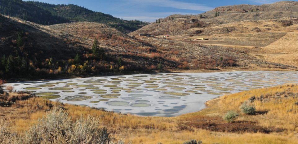 Local Exploration丨3 Day Tour Across Vancouver, Spotted Lake, Castlegar,  Ainsworth Hot Springs, Nelson, and Keremeos