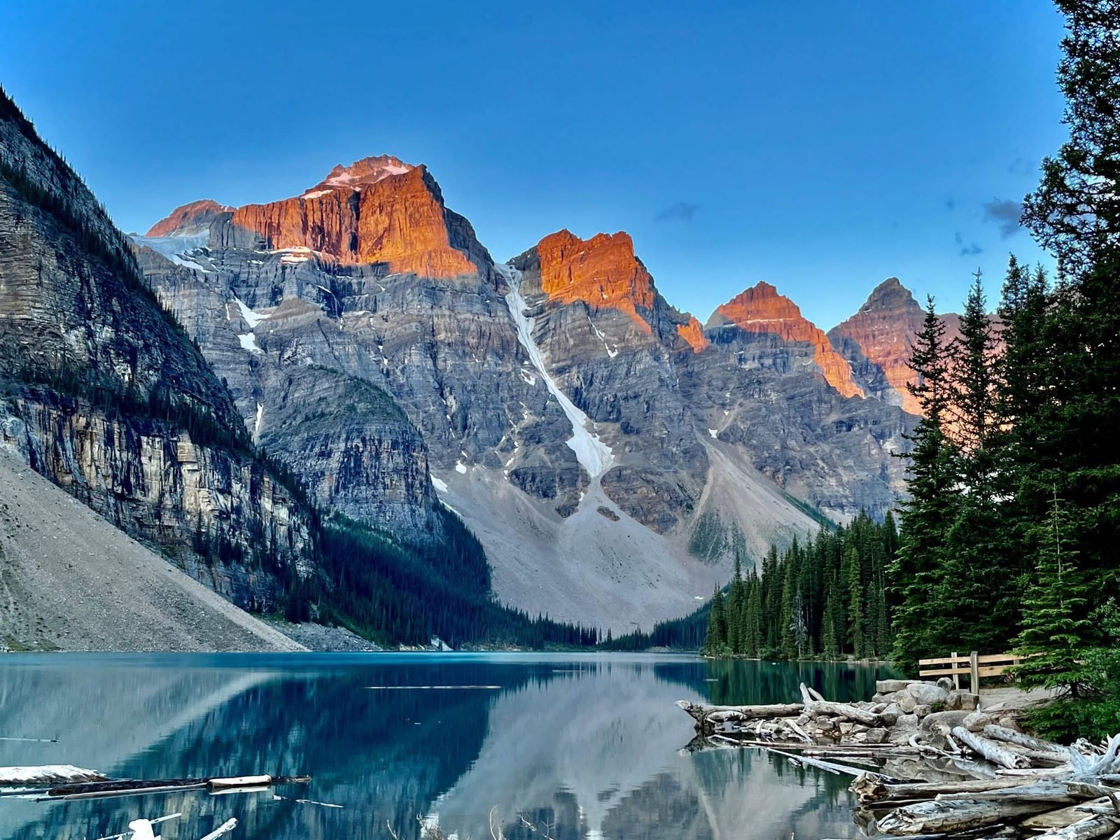 Juicy Premium || Small Group of No More Than 13 Guests | Vancouver+Jasper National Park+Maligne Lake+Columbia Icefield+Banff National Park+Lake Louise+Moraine Lake 5-Day Tour 
