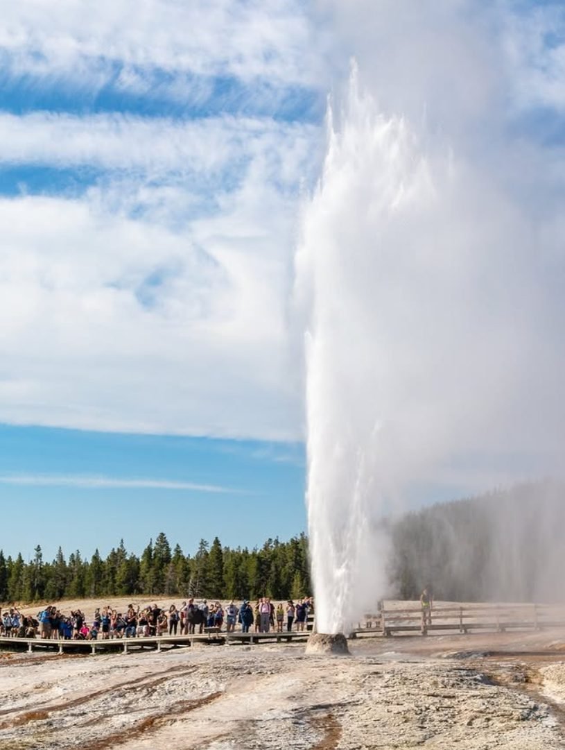 Juicy Premium || Small Group of No More Than 13 Guests |Las Vegas+ Bryce Canyon National Park+ Yellowstone National Park+ Grand Teton National Park+ Salt Lake City+ Zion National Park 8-day Tour