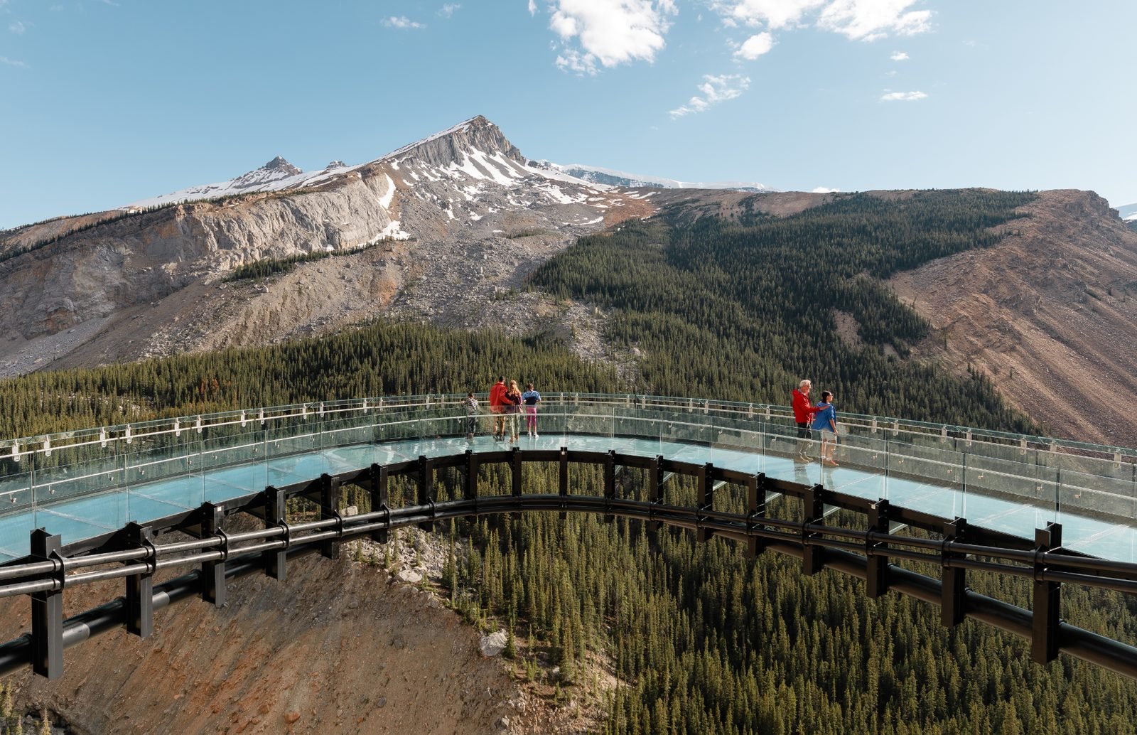 Juicy Premium || Small Group Tour with No More Than 13 People | 4-Day Tour including Calgary pick up+Lake Louise+Columbia Icefield+Sangwaputa Falls (One night's stay in Glacier View Lodge)(Package)