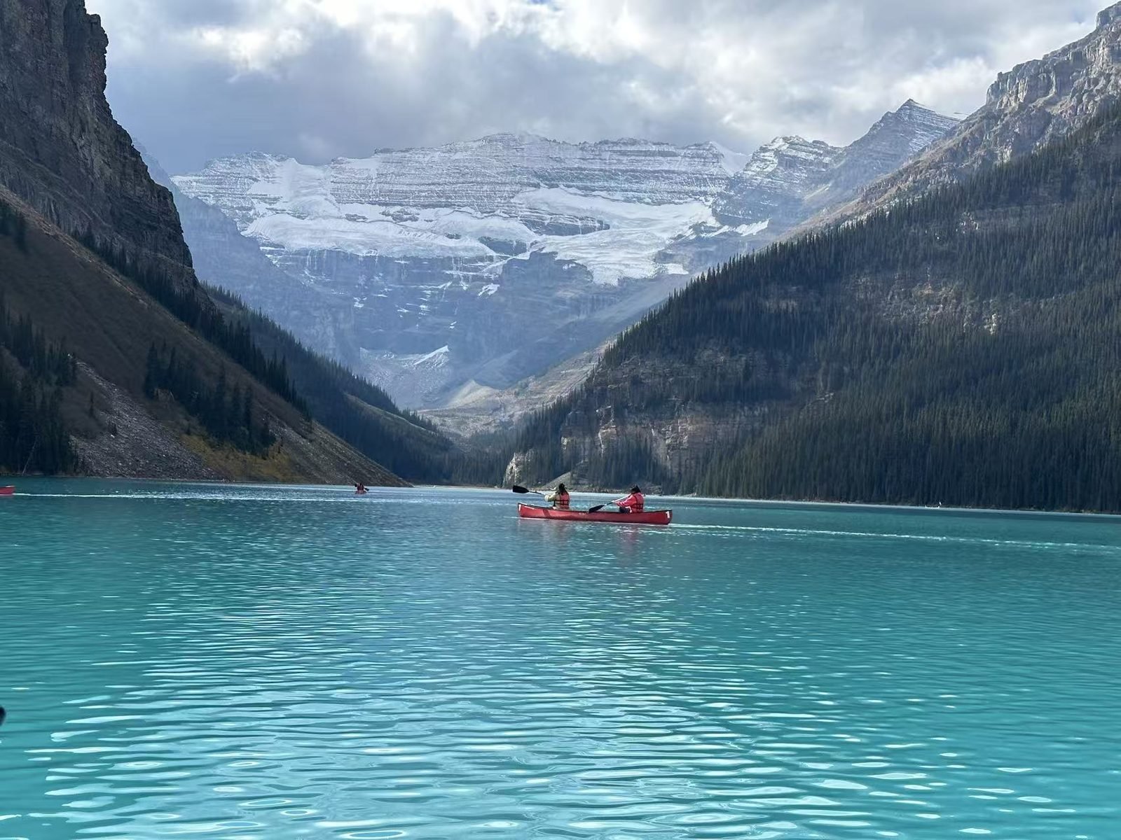 Juicy Premium || Small Group Tour with No More Than 13 People | Calgary Round Trip + Lake Louise + Columbia Icefield + Sanwaputa Falls 3-Day Tour (One Night Stay in The Crossing Resort Canada)